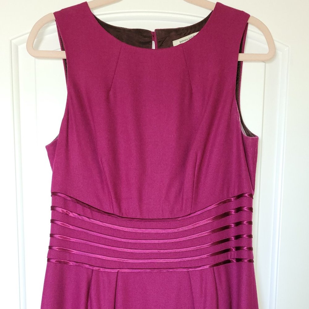 Banana Republic Dress - Magenta, Size 8